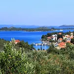 With A Parking Space Zman, Dugi Otok - 8133 Daire Žman