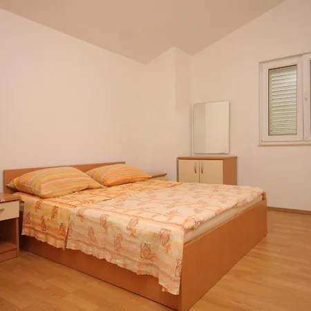 Apartman With A Parking Space Zman, Dugi Otok - 8133 *