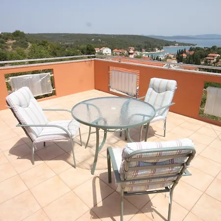 Apartman With A Parking Space Zman, Dugi Otok - 8133 Žman